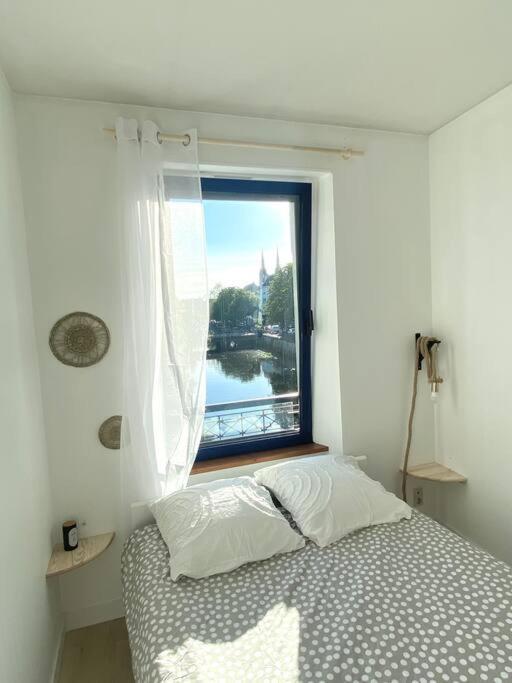 Ferienwohnung Quimper: T3 Avec Vue Cathedrale Proche Gare Exterior foto